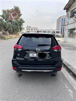 نیسان ئێکس ترەیل